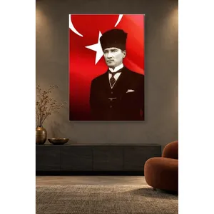 Portrait de Fida Ataturk devant le drapeau à croissant et étoile, impression sur toile - Product Image 4