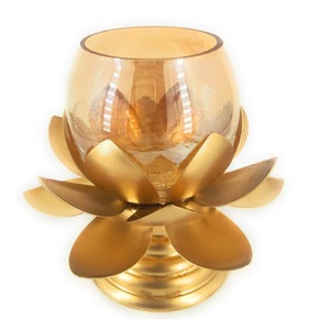 Portavelas de Viento de Moda con Base de Metal y Cuerpo de Vidrio con Diseño y Tamaño Personalizados - Product Image 3