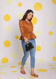 Top Peplum de algodón 100% para mujer, mangas largas con volantes, decoración de botones marrón sólido, dulce estampado Digital, último diseño de verano - Product Image 4