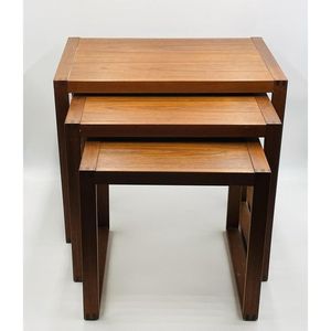 Elegante mesa auxiliar rústica de madera con estilo de granja atemporal, perfecta para mesitas de noche de dormitorio y Decoración Para sala de estar - Product Image 1