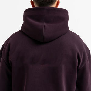 Sudadera con Capucha Bordada Color Granate para Hombre, de Algodón Grueso Personalizado, Estilo Holgado, 400-500 Gramos, Ecológica - Product Image 3