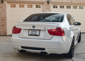BMW M3 berline 2011 d'occasion, pack compétition, moteur V8, intérieur rouge renard, très bien équipée - Product Image 4