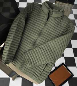 เสื้อแจ็คเก็ตเดินป่าฤดูหนาวดีไซน์เฉพาะตัว เสื้อแจ็คเก็ตเดินทางแบบบุผ้านวมกันลม เสื้อแจ็คเก็ตบอมเบอร์ผลิตตามสั่ง - Product Image 5