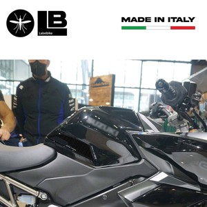 Adesivi Protettivi Laterali 3D Personalizzati per Serbatoio, Compatibili con Moto Suzuki GSX-S 1000 GT - Product Image 3