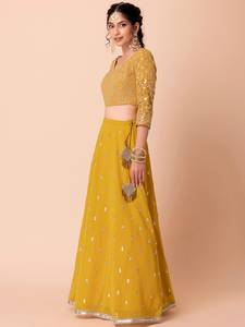 Lehenga DE TRABAJO DE ESPEJO amarillo con dupatta a juego para funciones haldi y mehndi de alta calidad y barato en pedidos al por mayor a granel. - Product Image 4