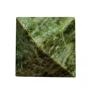 Pyramide en cristal de haute qualité vesuvianite pyramide en cristal de guérison pierre naturelle pierre précieuse pyramide en cristal de guérison grossiste - Product Image 4