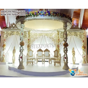 Elegante Mandap de Madera Blanco para Bodas, Mandap de Madera para Bodas Maharani, Fabuloso Diseño de Mandap de Madera Indio, Decoración para Eventos en EE. UU. - Product Image 1