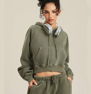 Conjunto de sudadera y pantalones de chándal con capucha de gran tamaño para mujer, Top corto de algodón con cuello redondo y serigrafía personalizada, 100% algodón para invierno - Product Image 2