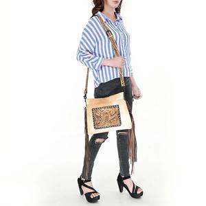 Bolso Bandolera de Cuero 100% Genuino para Mujer, Estilo Vintage con Flores, Grabado, Estilo Western, Ligero, con una Sola Correa - Product Image 2