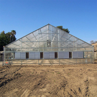 Serre en Polycarbonate pour la culture de légumes