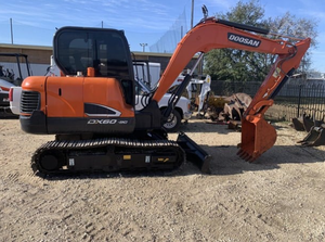 Offre aux enchères : Excavatrices sur chenilles DX60-9C 2022 super bien entretenues - Product Image 4
