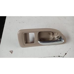 GREAT WALL MOTOR Serie Hover (06>) MANILLA INTERIOR DELANTERA DERECHA 6105200-K00 - Product Image 2