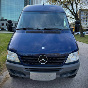 รถตู้ดอดจ์ สปรินเตอร์ 2500 ปี 2005 ผลิตโดยเมอร์เซเดส เบนซ์ ผู้ใช้เดียว เครื่องยนต์เทอร์โบดีเซล 10 ที่นั่ง หลังคาสูง - Product Image 1