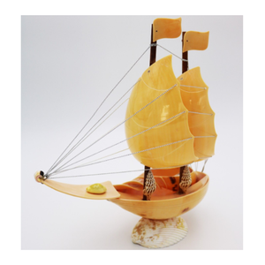Barco de concha de mar oceánico natural: estatuilla de barco de concha marina hecha a mano, regalos y recuerdos exquisitos. - Product Image 1
