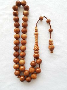 Tasbih en bois écologique fabriqué à partir de bois naturel durable, idéal pour la prière religieuse et la méditation - Product Image 6