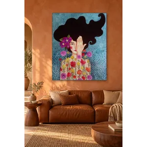 Fida, femme en robe fleurie couvrant un œil, impression sur toile - Product Image 5