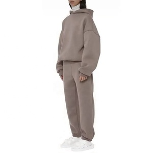Venta al por mayor de lujo de dos piezas de pantalones de chándal y Sudadera con capucha conjunto de peso pesado Hip Hop chándales de algodón holgados de gran tamaño para los hombres - Product Image 5