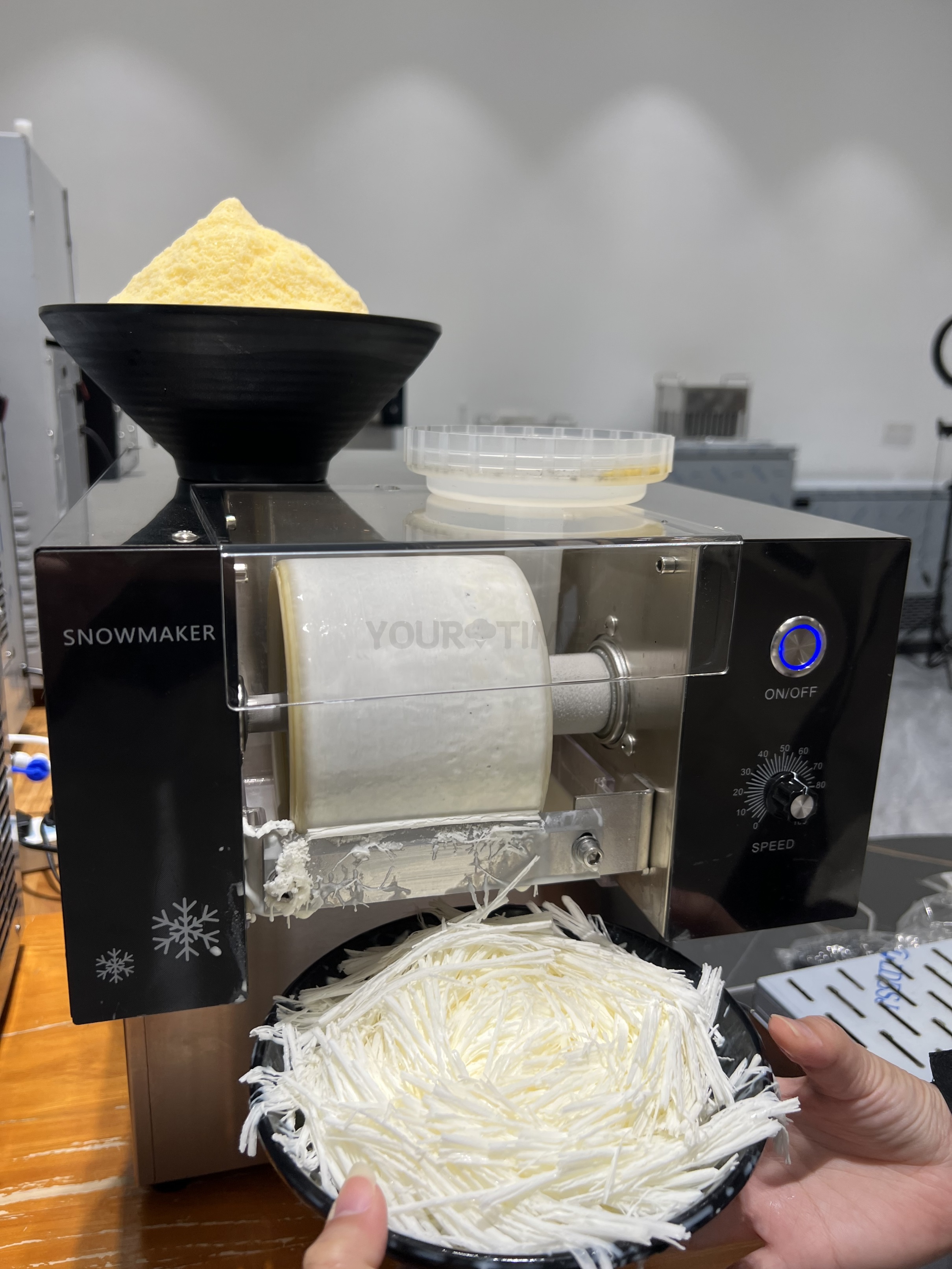 snow ice flake snow making machine