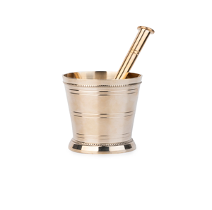 Mortero y mazo de latón antiguo oscuro con patrón estriado. Herramienta coleccionable, disponible a precio de mayoreo. - Product Image 5