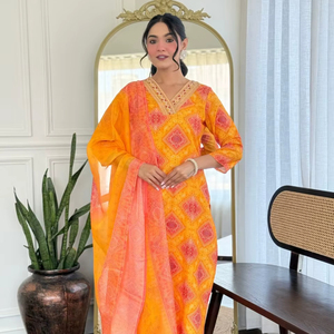 Traje Kurti Tradicional Indio y Pakistaní de Rayón para Mujer con Pantalón y Dupatta, Diseño Étnico Moderno, Informal, para Fiesta, Reversible - Product Image 1