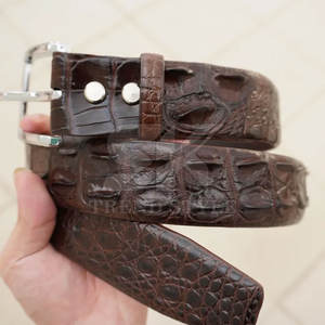 Cinturón de Cuero con Grabado de Cocodrilo Atemporal, Cómodo de Usar con un Elegante Diseño de Hebilla, Cinturón de Cuero con Grabado de Cocodrilo - Product Image 4