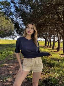 เสื้อยืดสีทึบลำลองสำหรับผู้หญิงเสื้อยืดปักลายไก่งวงสำหรับฤดูร้อนสั่งซื้อจำนวนมากขายดีที่สุดปรับแต่งได้ - Product Image 4