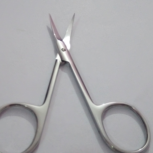 Tijeras rusas para cutículas con cuchillas afiladas y punta fina, tijeras para uñas de uso doméstico y profesional. - Product Image 4