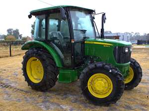 Tracteur agricole miniature Johnn Dee.ree 5055E 20HP 2WD à vente chaude, chargeur frontal, pompe, prix d'usine, vente en gros - Product Image 5