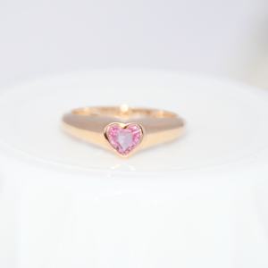 Anillo en forma de corazón de oro macizo de 14K y 18K con piedra natural, regalo de boda minimalista certificado por IGI para mujer, joyería fina hecha a mano - Product Image 1