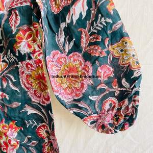 Belle robe en coton à imprimé floral Robe pour un usage décontracté Robe à imprimé à la main - Product Image 3