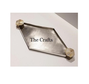 Plateau de service en aluminium de couleur argentée au design magnifique, forme personnalisée, plateau de service pour fruits et en-cas aux prix les plus bas - Product Image 2