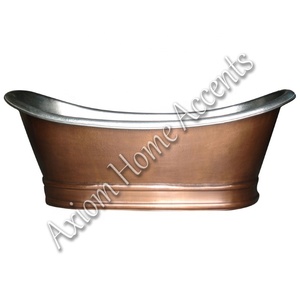 Élégante grande baignoire autoportante en cuivre avec détails martelés Axiom Accents de maison Luxe pour adultes Accessoire de salle de bain en métal - Product Image 3