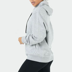 Sweat à capuche surdimensionné d'hiver personnalisé OEM avec poche avant, tissu respirant et écologique, design doublé pour femmes - Product Image 4