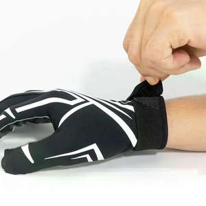 Service OEM Gants de réception de football américain Poignées antidérapantes Protection de la paume respirante Impression de logo personnalisé Gants de sport - Product Image 4