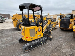 Mini-excavatrice d'occasion Caterpillar 301.7CR du Japon, état neuf, à vendre. - Product Image 2