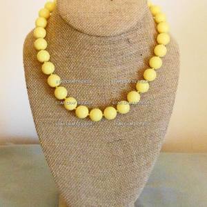สร้อยคอเรซินที่สวยงามสร้อยคอหนังลูกปัดลูกปัดหนาๆเครื่องประดับแฟชั่นลูกปัดเรซิ่นสีเหลืองทอง - Product Image 2