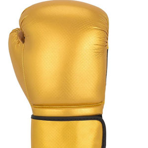Gants de boxe professionnels personnalisés en cuir de vachette doré, élégants, toutes couleurs, à lacets, pour usage extérieur, séchage rapide - Product Image 3