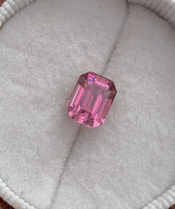 Rubelita natural Turmalina Esmeralda Octágono Forma Facetada Piedra preciosa suelta Color rojo para la fabricación de joyas-Certificado IGI para anillos - Product Image 4