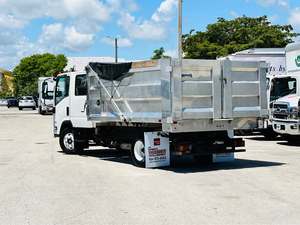 Camion benne utilitaire industriel d'occasion 2024 Série 3500 Cabine double avec attelage - Product Image 1