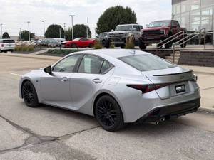 Voitures Lexus IS 500 500 F SPORT Performance Premium d'occasion, bon état, de 2020 à 2024, à vendre à prix abordable - Product Image 3