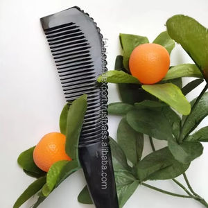 Meilleure qualité corne de vache fait à la main qualité corne de buffle poli taille personnalisée corne de boeuf naturelle peigne à cheveux par Falak World Export - Product Image 1