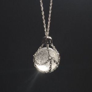 Personnalisé vente en gros COULEUR FULL DESIGNS Mode femmes unisexe fête fiançailles anniversaire chaîne classique résine Long collier - Product Image 5