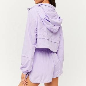 Conjunto de 2 Piezas de Chaqueta y Pantalones Cortos Deportivos con Bloques de Color Personalizados de Poliéster para Mujer, Cortavientos, Chándal - Product Image 3