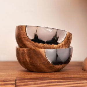Cuenco de madera pulido ecológico con resina Hermosa pieza artística Producto sostenible - Product Image 1