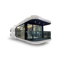 Capsule spatiale personnalisable, maison capsule portable, cabine préfabriquée moderne pour le camping, les stations balnéaires, les zones panoramiques et l'hébergement touristique