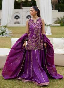 Lehenga Choli moderne pour mariage pakistanais, à porter lors de fêtes, dessiné à la main, avec tissu modal, salwar en filet, choli élégant - Numéro de modèle disponible - Product Image 2