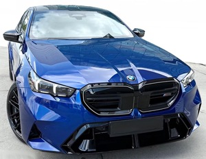 รถบีเอ็มดับเบิลยู เอ็ม5 ลิมูซีน ปี 2025 ใหม่เอี่ยม ระบบไฮบริด/น้ำมัน/ไฟฟ้า GCC เครื่องยนต์ 8 สูบ 585 แรงม้า ยูโร 6e เกียร์อัตโนมัติ พวงมาลัยซ้าย - Product Image 2