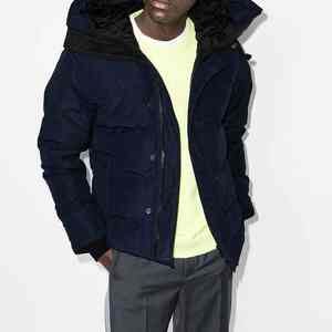 Veste matelassée à capuche formelle personnalisée pour homme, camouflage, avec rembourrage doux, design coupe-vent, ajustement ergonomique pour un port quotidien - Product Image 2