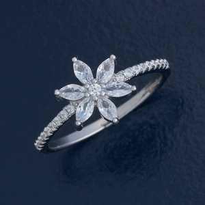 Anillo de Plata 92.5 con Elegante Diseño Floral, Anillo de Compromiso 180992 - Product Image 1