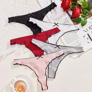 Bragas de bikini de punto de tiro bajo de poliéster 100% para mujer con logotipo personalizado OEM, ropa interior transpirable antibacteriana ecológica - Product Image 3